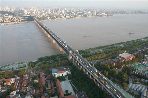 新中國修建的第一座大橋：已安全通車整整65年！ - 第3張